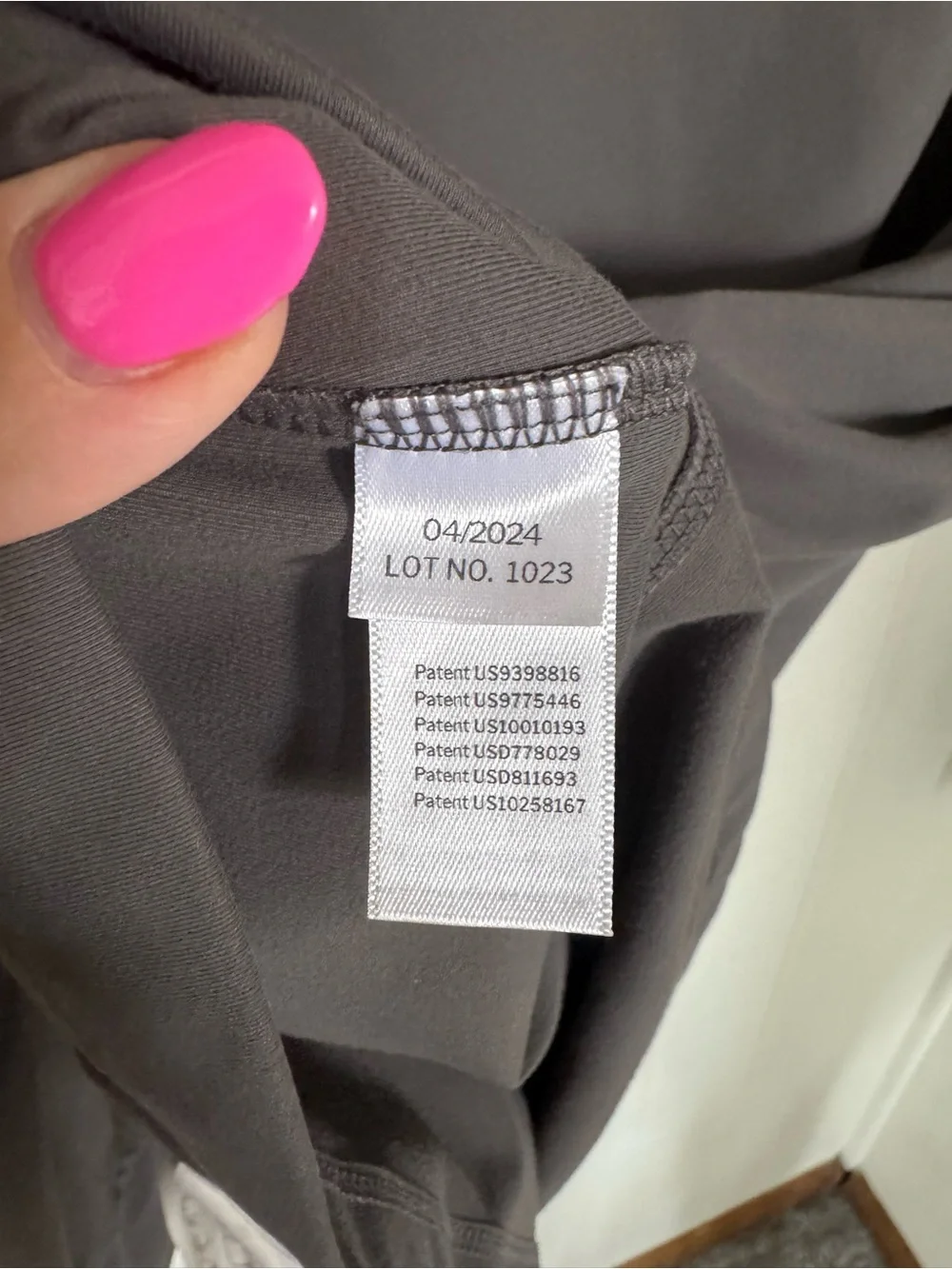 NWOT Lalabu Dad Baby Wearing LS Shirt for Hands Free Bonding Dark Gray Size XL